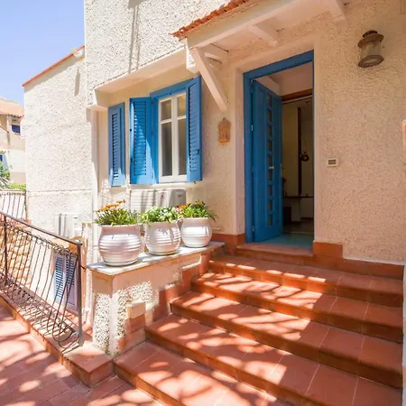 In Semesterbostad Altavilla Milicia