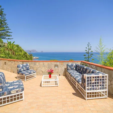 In Semesterbostad Altavilla Milicia